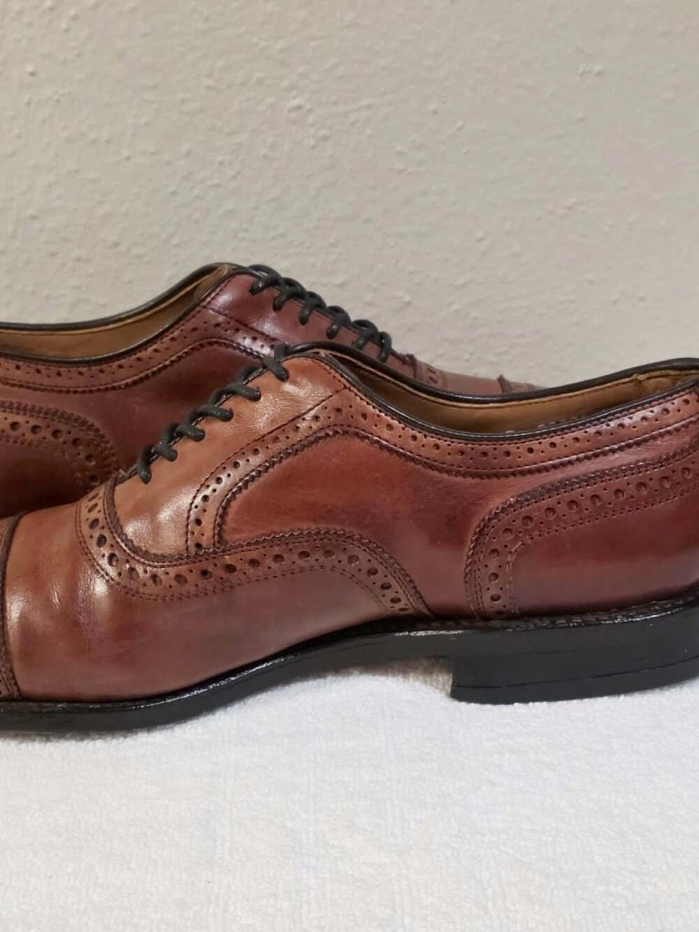 Allen Edmonds 9-D Strand Oxford Mens Dress Shoes - Picture 4 of 12